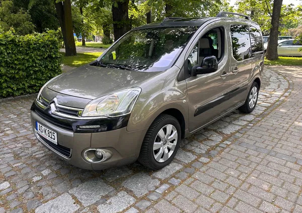 samochody osobowe Citroen Berlingo cena 28999 przebieg: 231540, rok produkcji 2013 z Rumia